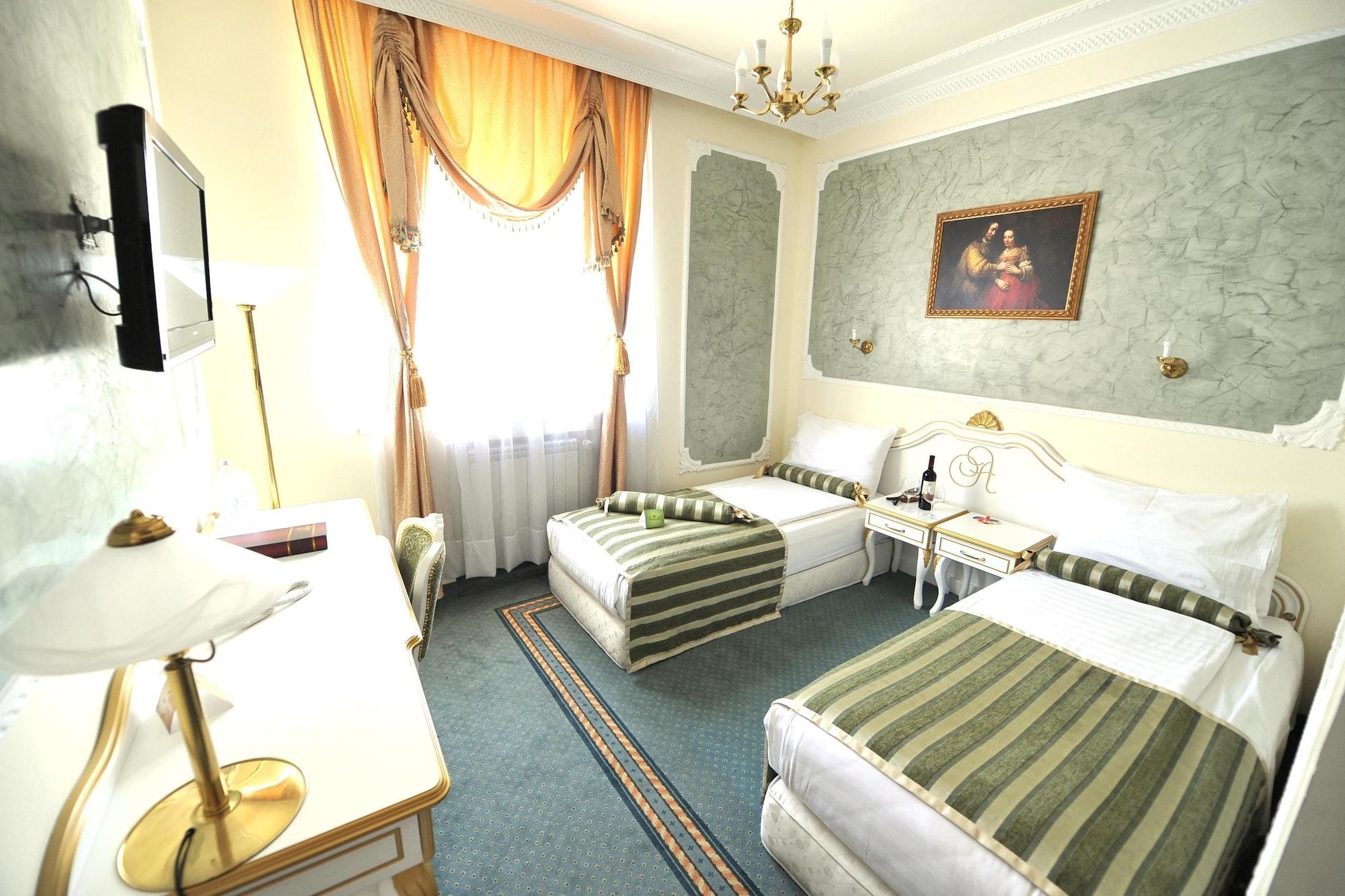 Hotel Queen's Astoria Design Belgrado
