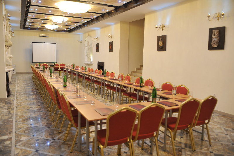 Отель Queen's Astoria Design Белград